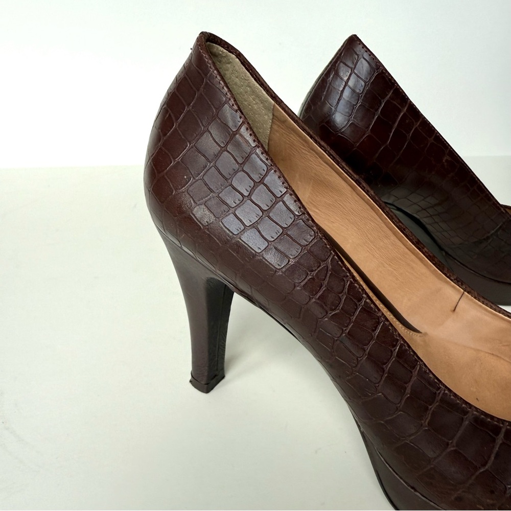 Nurture by Lamaze Brown Croc-Embossed Heels - Picture 13 of 14